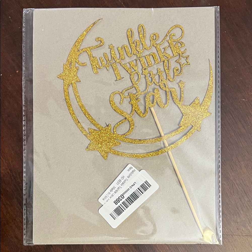 Cake topper